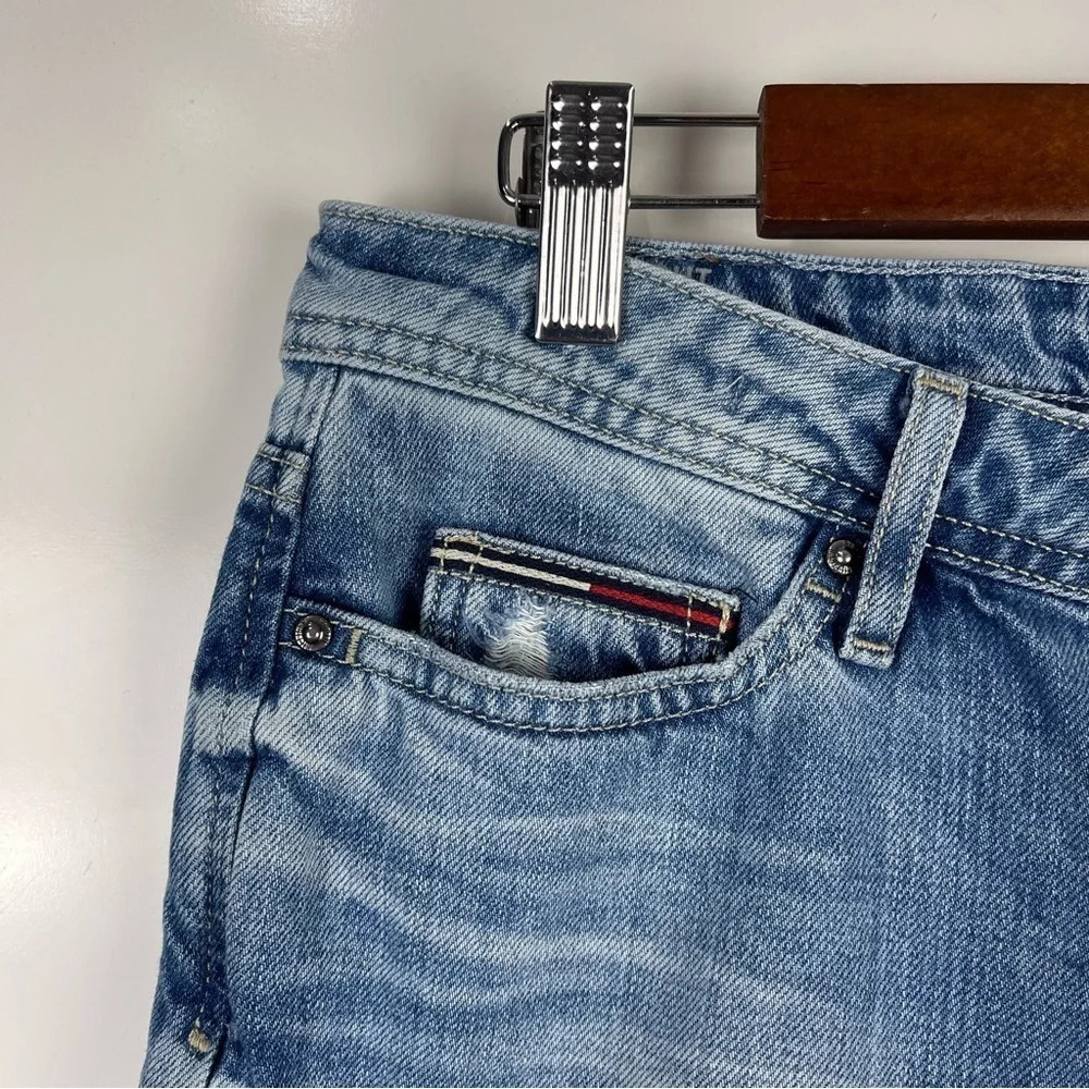 Tommy Hilfiger Distressed Mid Rise Straight Ankle Suky Jeans Size 28 - Picture 3 of 9